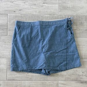 Women's cotton Blue Denim Shorts Size 16